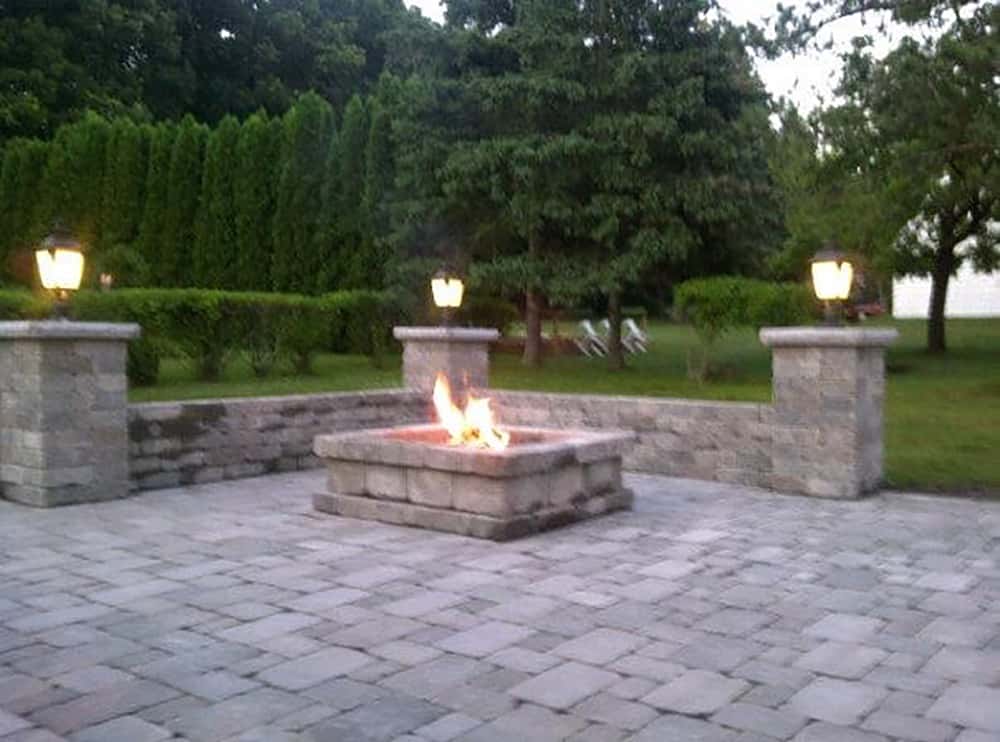 Outdoor Fireplaces by SalCorp