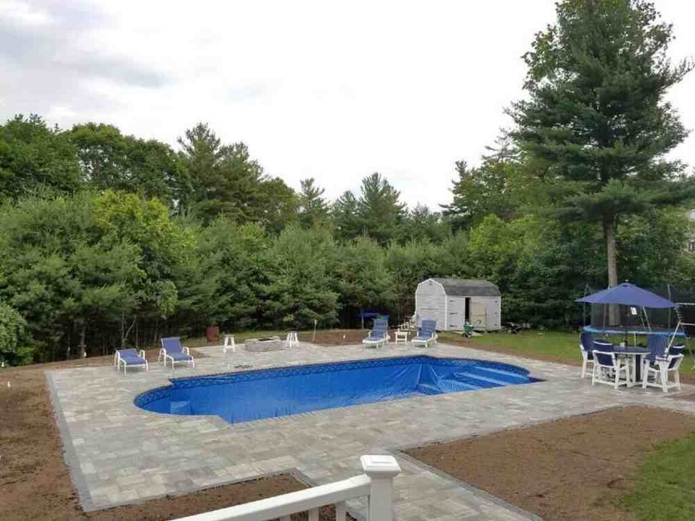 How to Combine Pool and Hardscaping Services for the Ultimate Backyard
