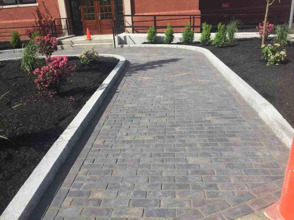 How Much Does Commercial Landscaping Cost? 10 Best Factor